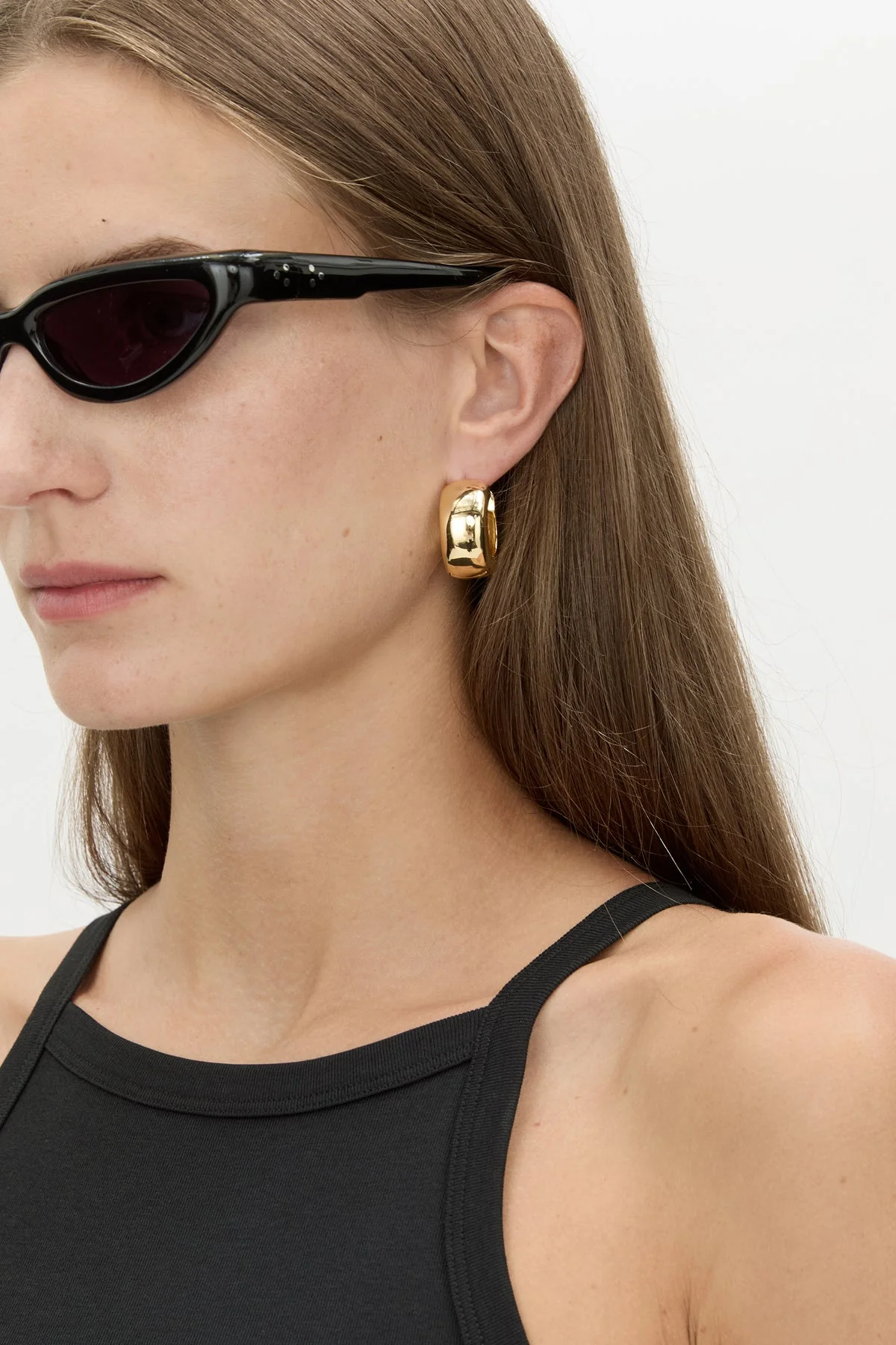 Ali Hoops - Image 2