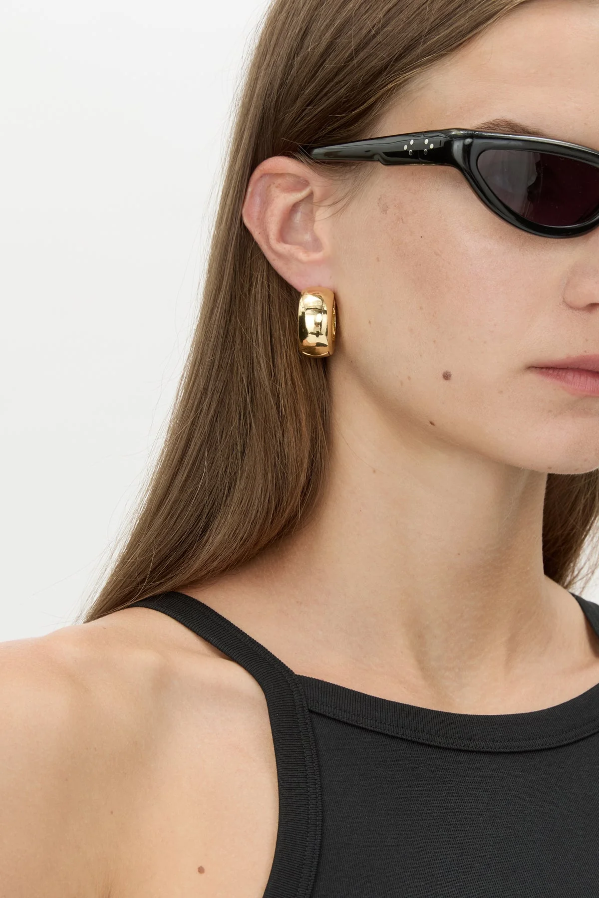 Ali Hoops - Image 6