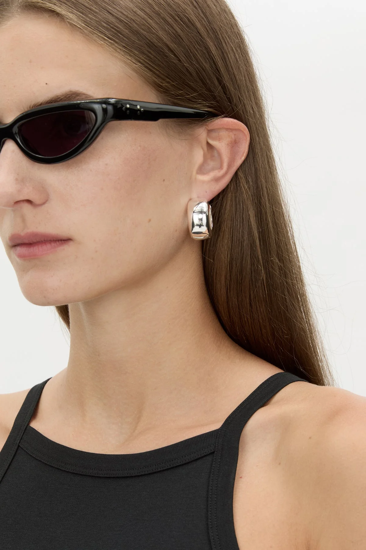 Ali Hoops - Image 6