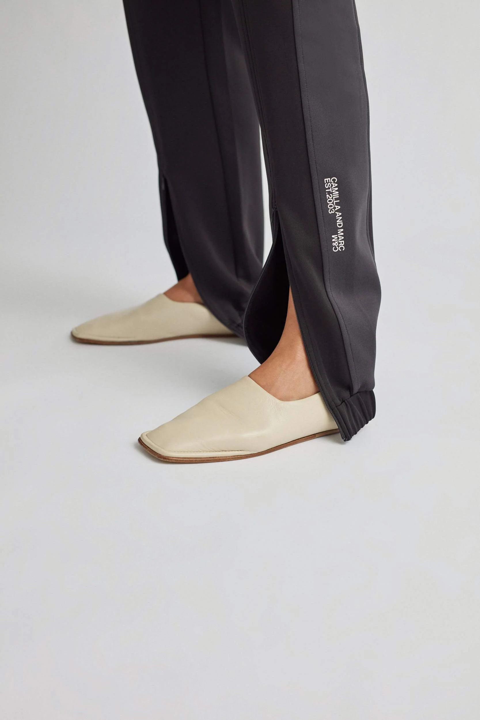 Barnett Soft Scuba Pant - Image 4