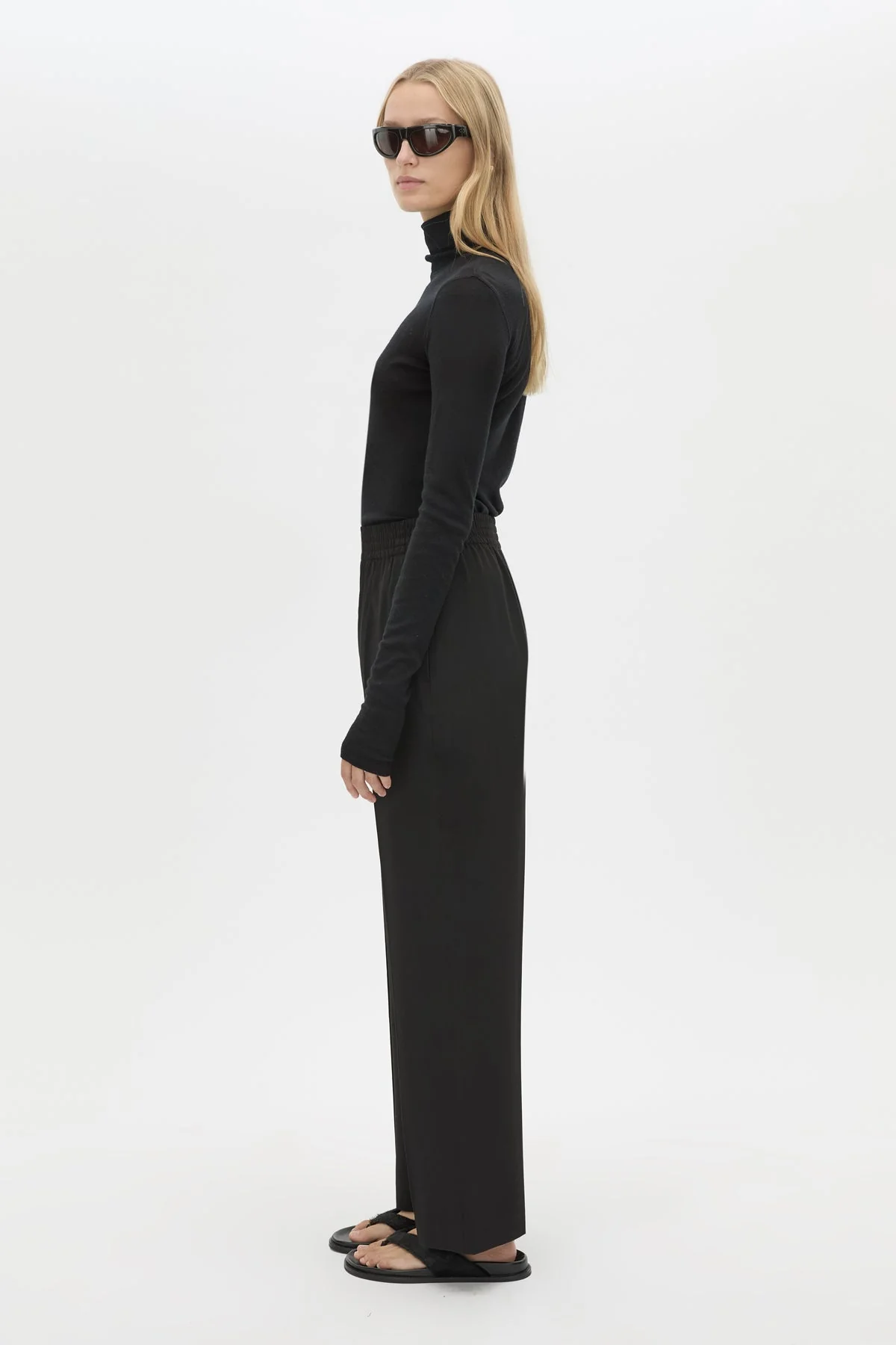 Barre High Neck Top - Image 3