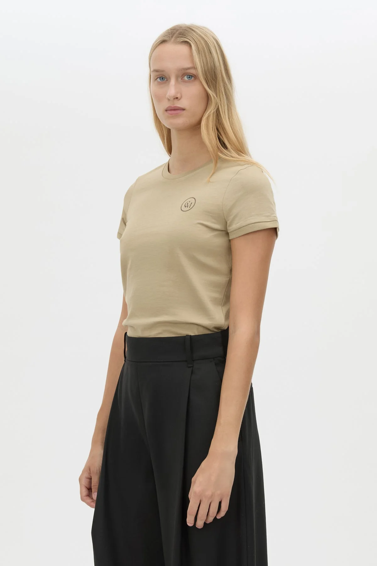 Bonnie Fitted Graphic Tee - Image 2
