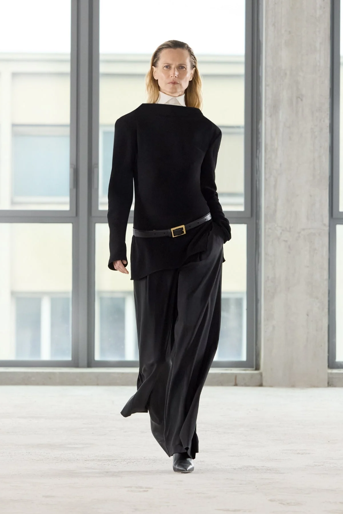 Eon Long Sleeve Top - Image 6