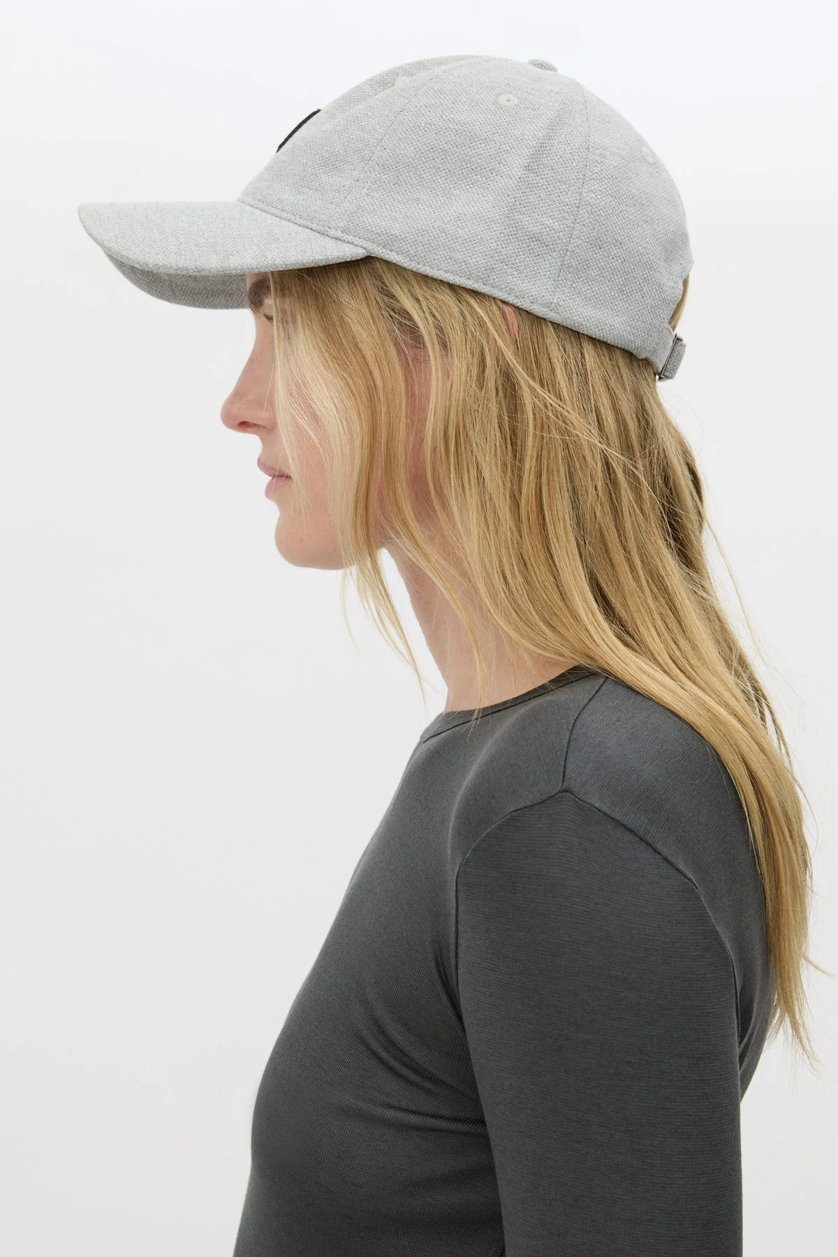 Isolde Embroidered Logo Cap - Image 4