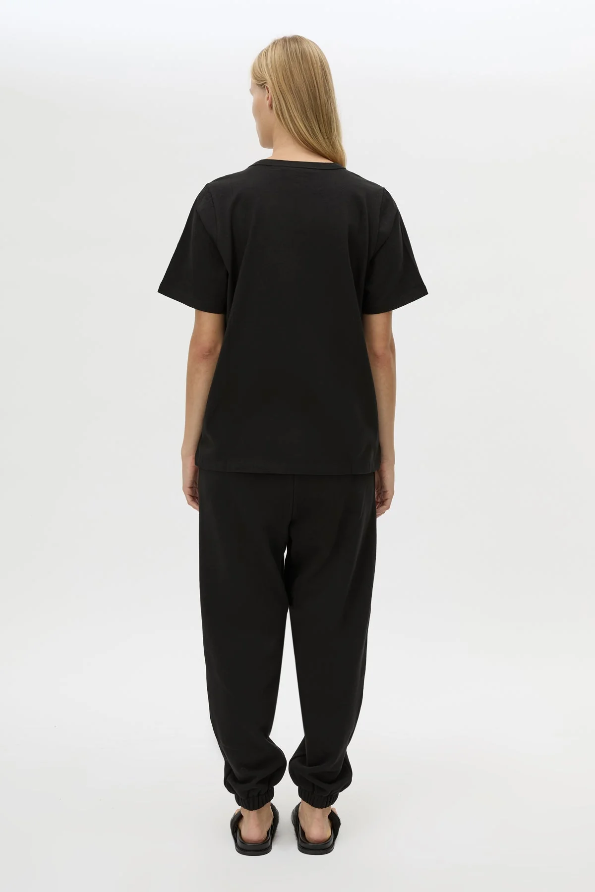 Lyra Logo Tee - Image 5