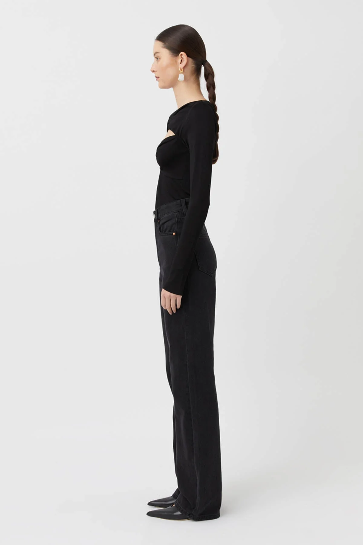 Manuela Jean - Image 4