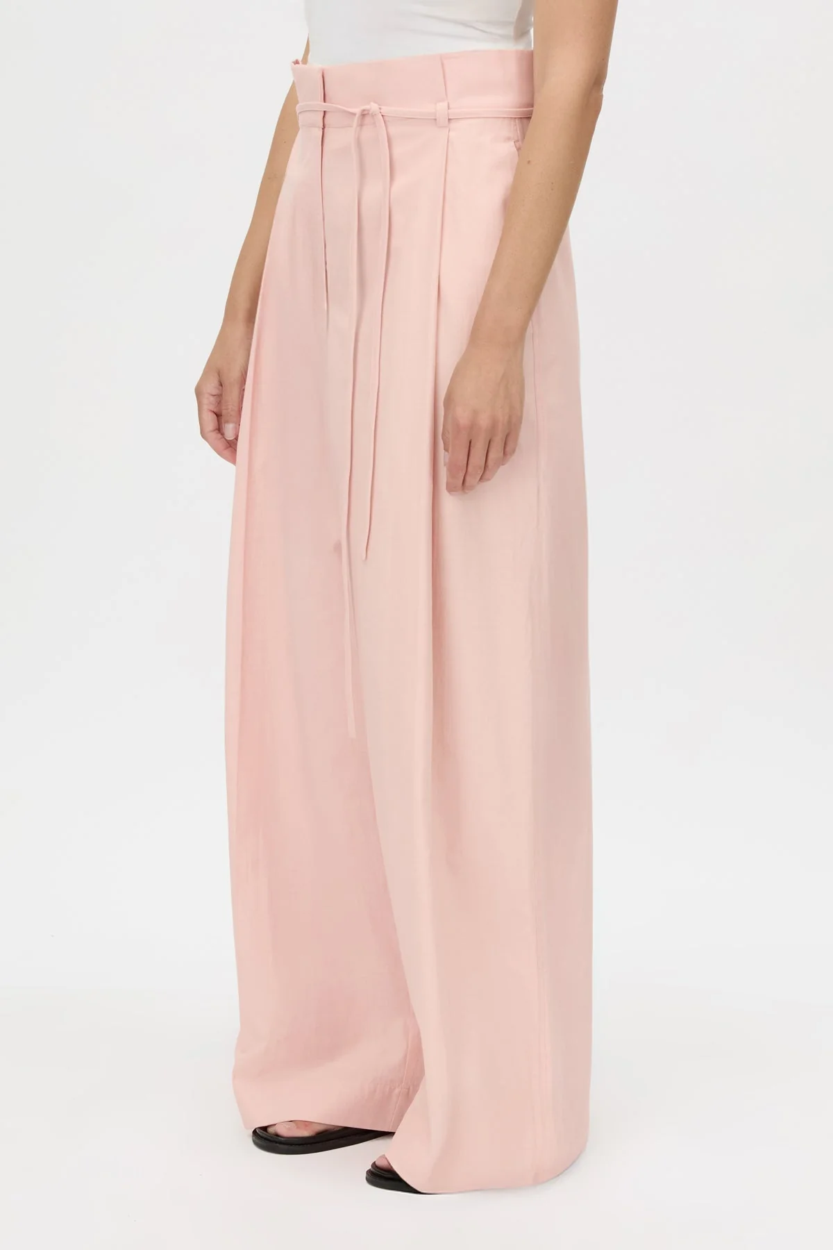 Milo Pant - Image 2
