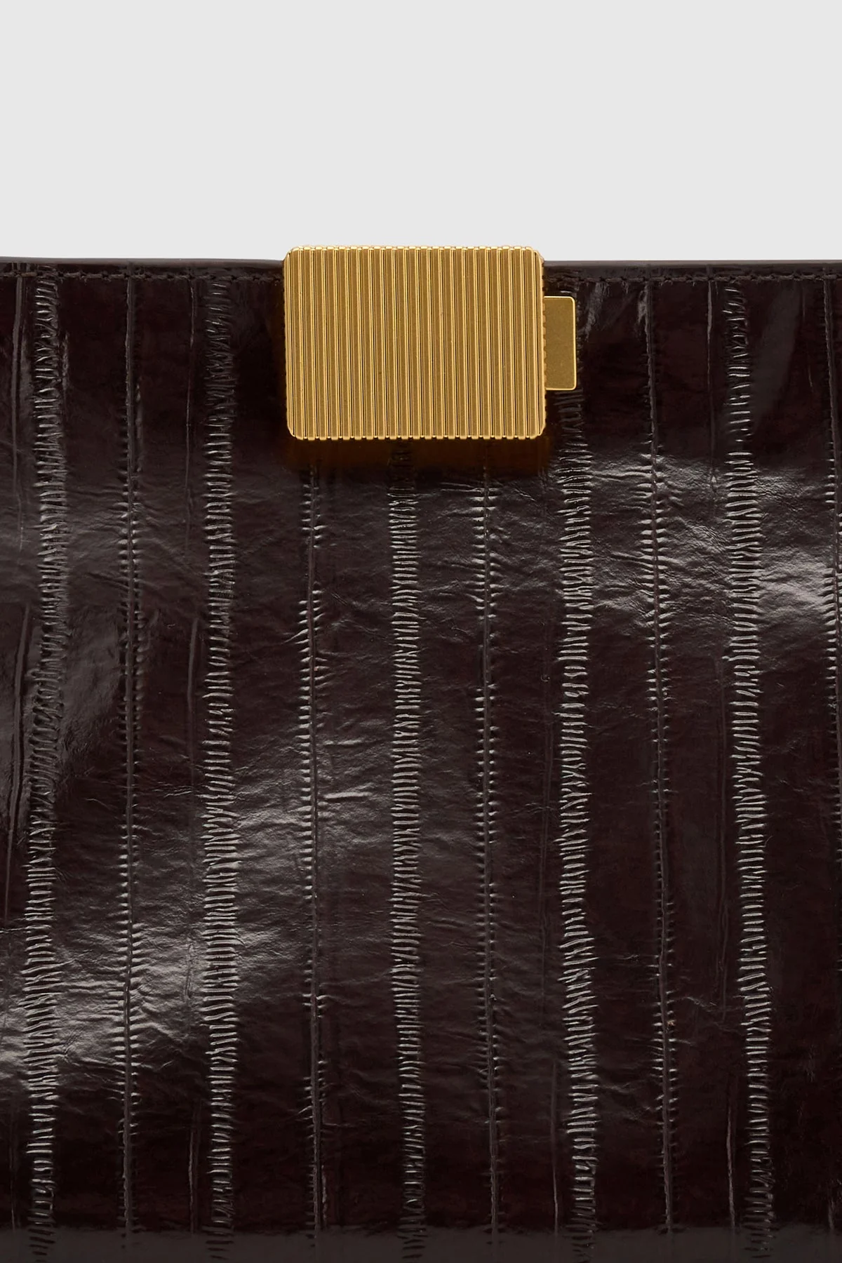 Poppy Eel Clutch - Image 3