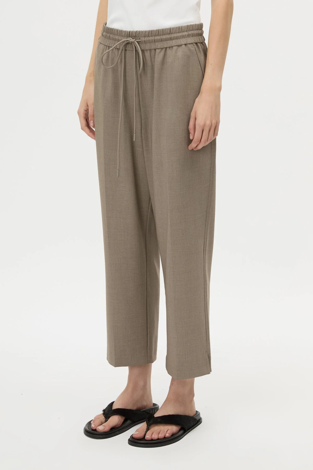 Vector Crop Pant 2.0 - Image 2
